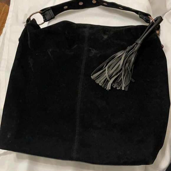 Handbags - Beautiful Black Tote with a big tassel and handle